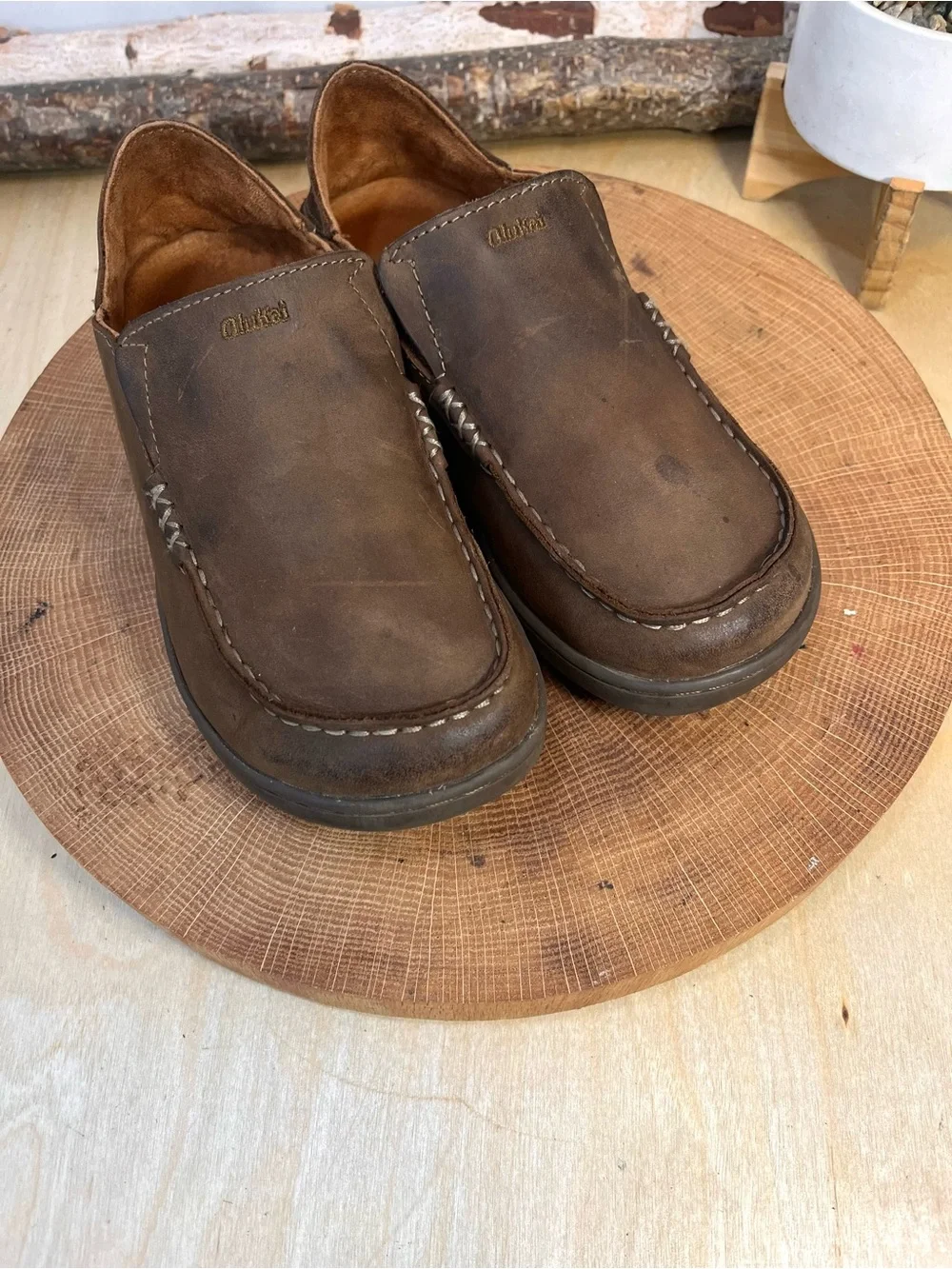OluKai Moloa Kids Slip-On Shoes Brown Leather Size 2 Moccasins